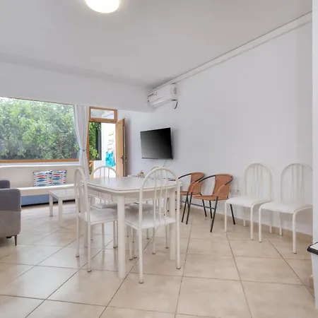 Casa Cris - House Next To Playa Grande By Lanzarote 度假居