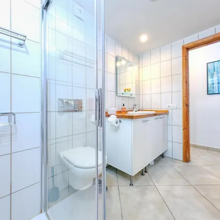 Feriehus Casa Cris - House Next To Playa Grande By Lanzarote *